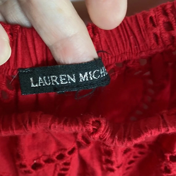 Red Heart Detail Top - Picture 10 of 13